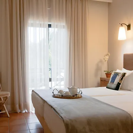 巴赫克拉兰热拉斯酒店