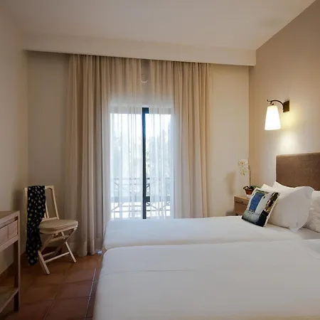 Parque Laranjeiras Отель 3*